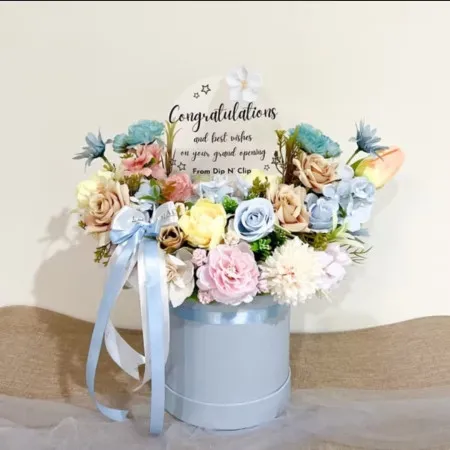 Bloom Box Grand opneing Buton