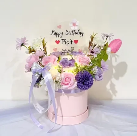 Bloom Box Akrilik Ucapan Ulang Tahun Buton
